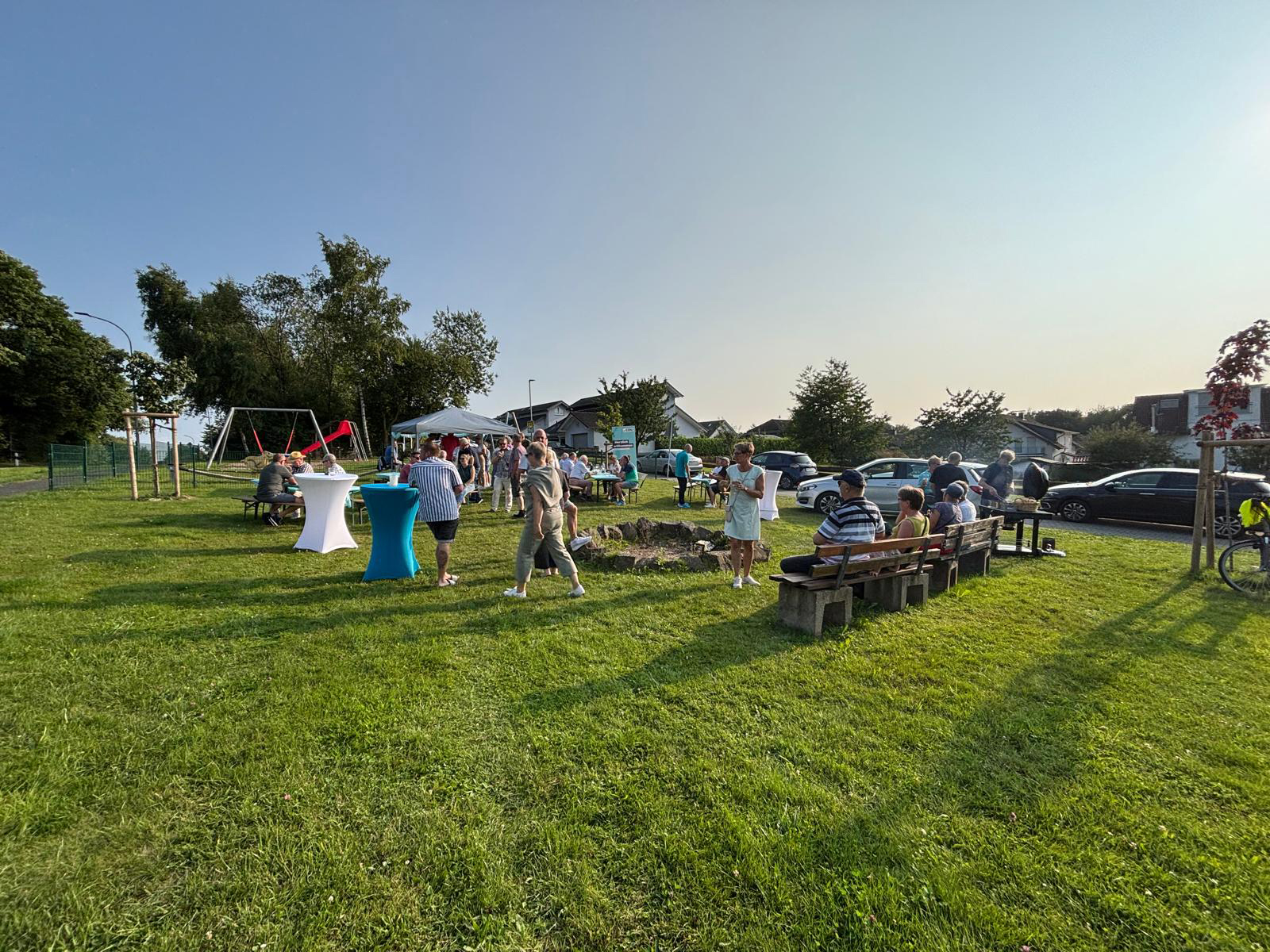 Ausgelassene Stimmung auf dem Sommerfest der CDU Windhagen